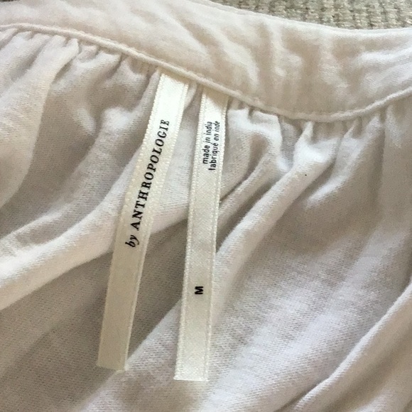 Anthro top, white, crochet bottom, size medium - Picture 7 of 7